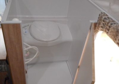 2023 650SC Toilet & Shower