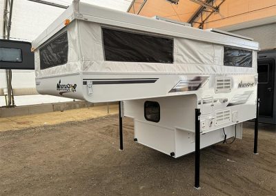 G Max 650 Exterior Drivers side-Front